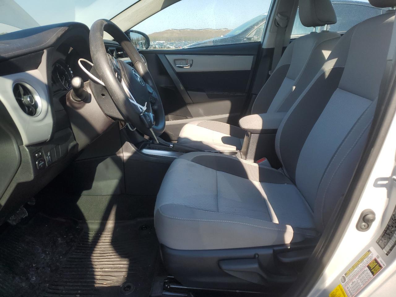 2019 TOYOTA COROLLA L - Image 7