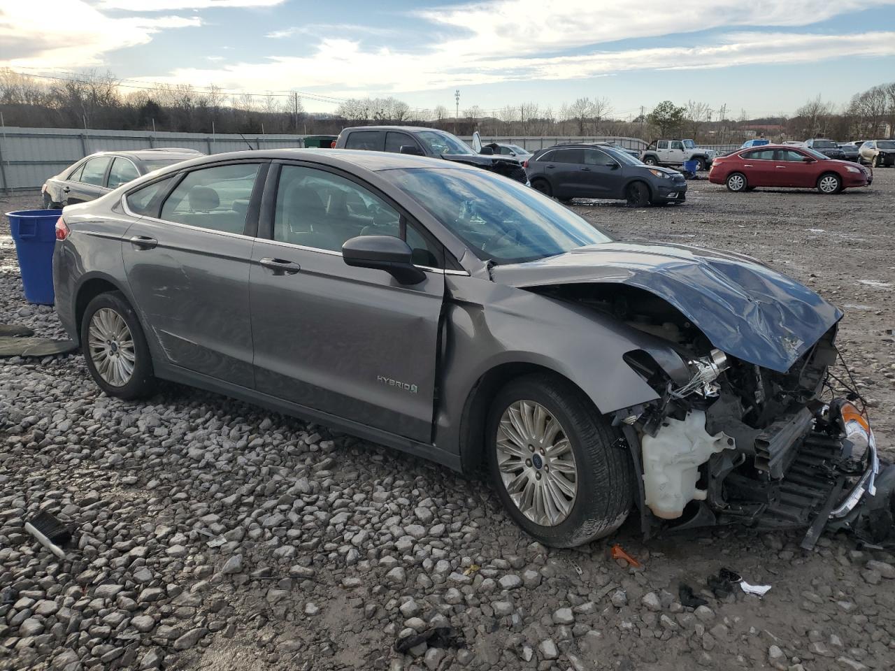 2014 FORD FUSION S H - Image 4