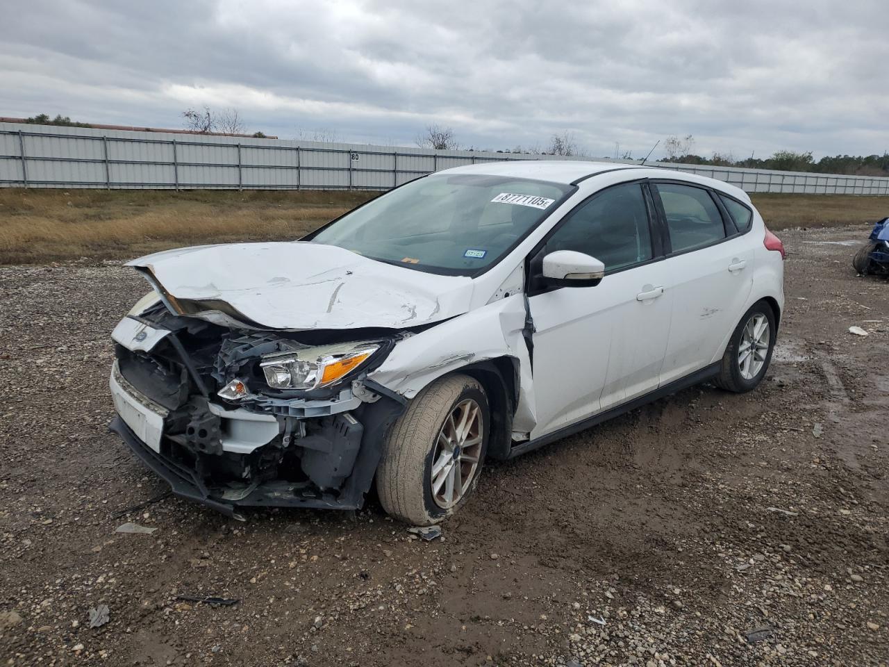 2016 FORD FOCUS SE car image