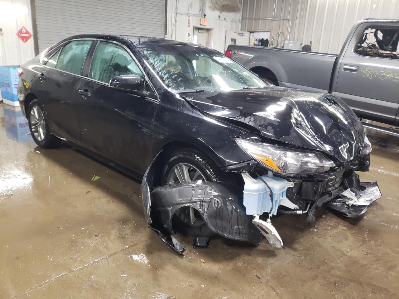 2017 TOYOTA CAMRY LE - Фото 4