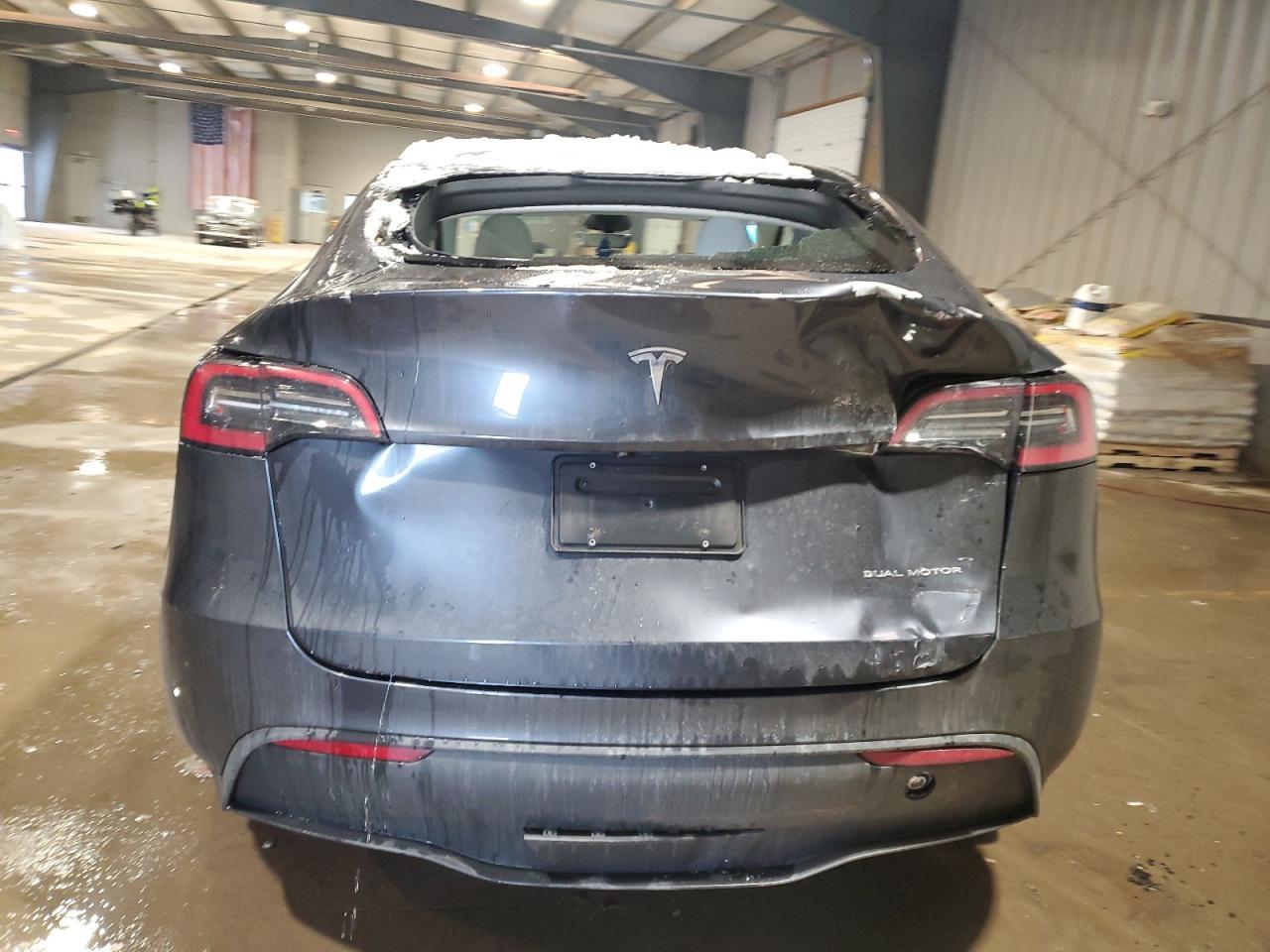 2024 TESLA MODEL Y - Image 6