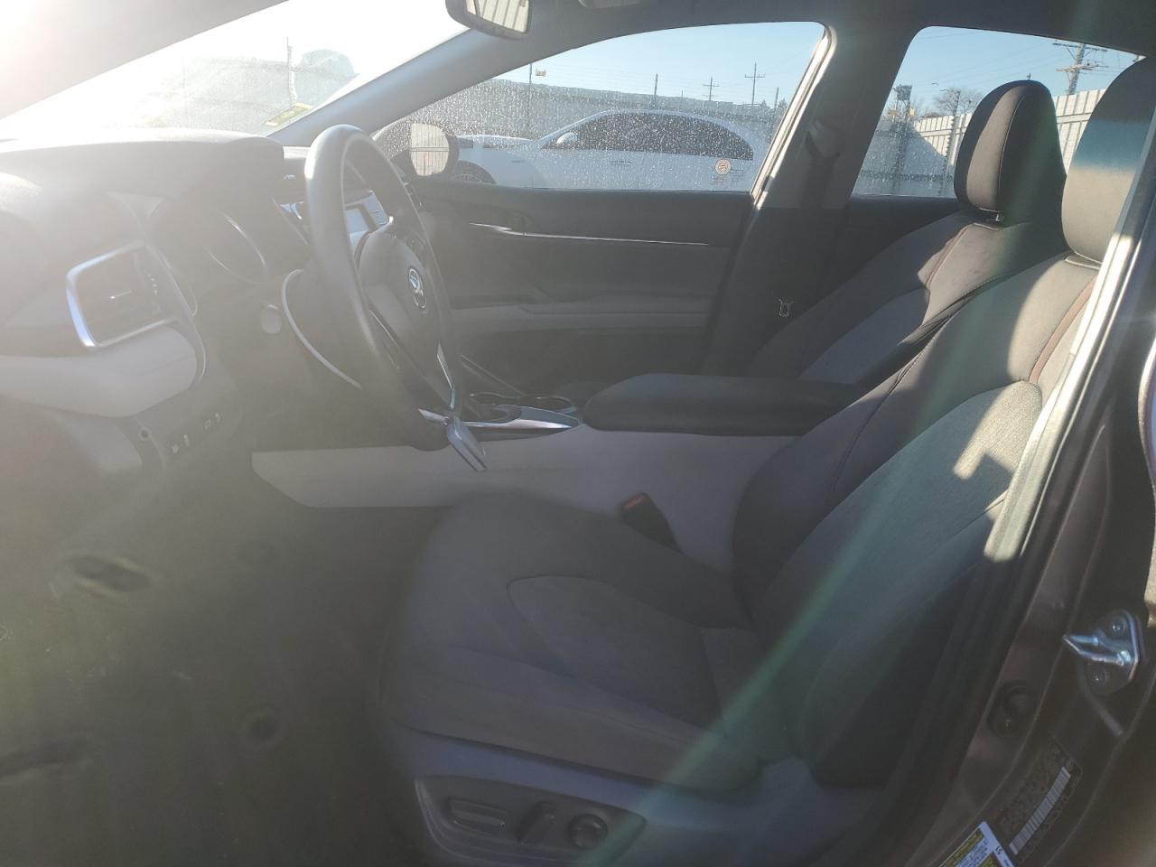2018 TOYOTA CAMRY L - Фото 7