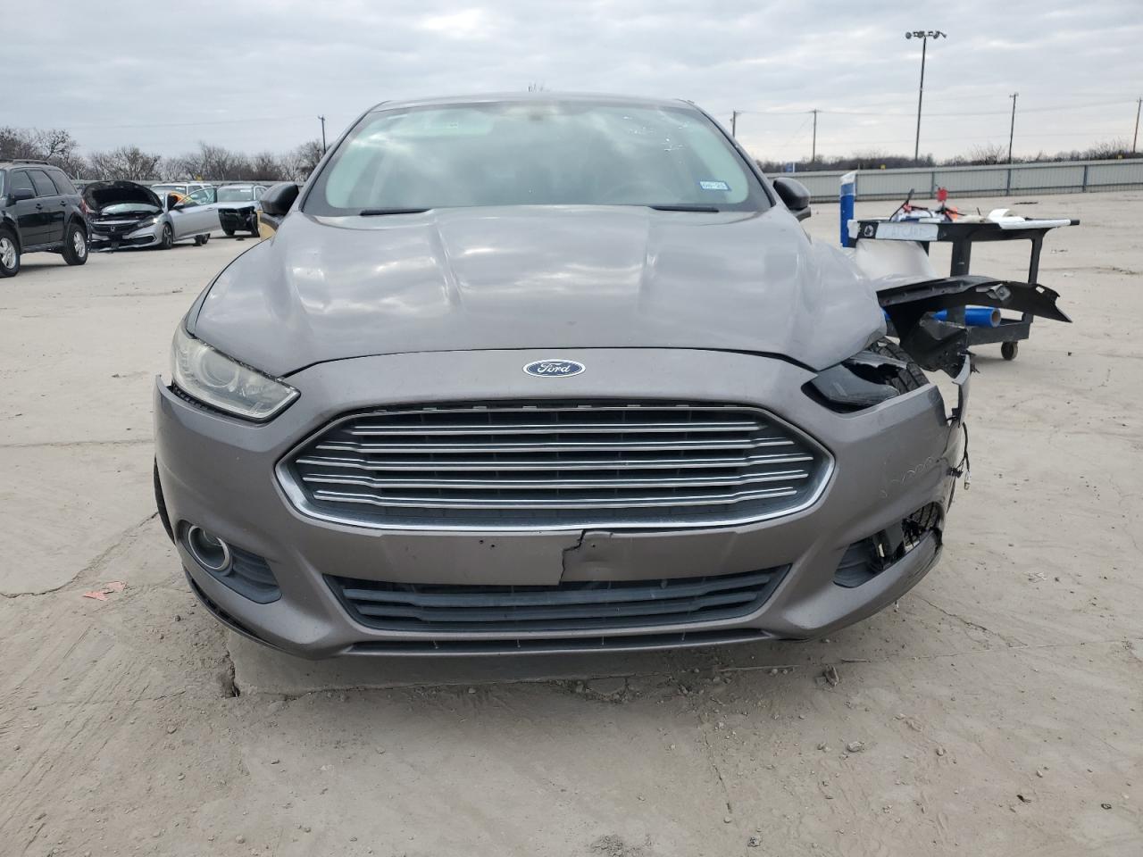 2013 FORD FUSION SE - Image 5