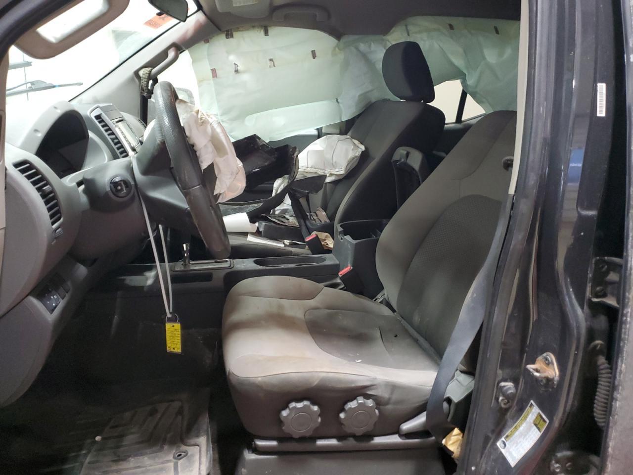 2015 NISSAN XTERRA X - Image 7