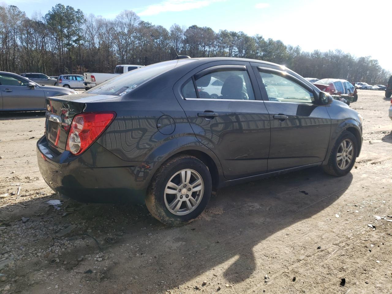 2016 CHEVROLET SONIC LT - Фото 3