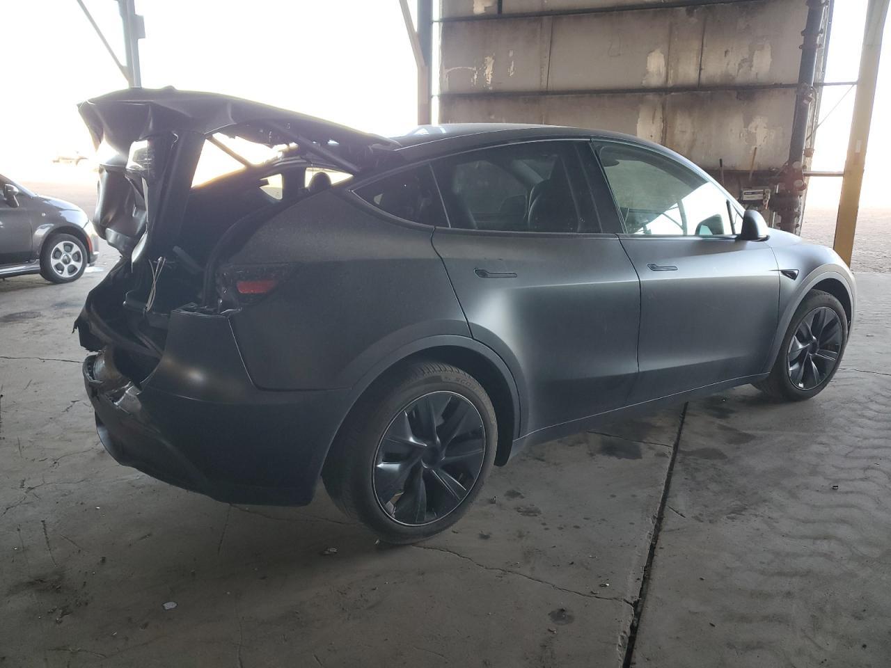 2023 TESLA MODEL Y - Image 3