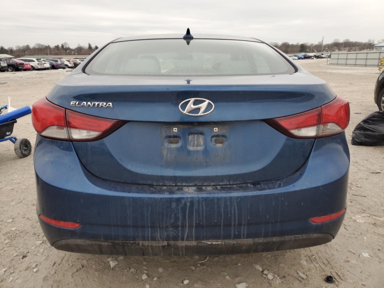 2015 HYUNDAI ELANTRA SE - Image 6