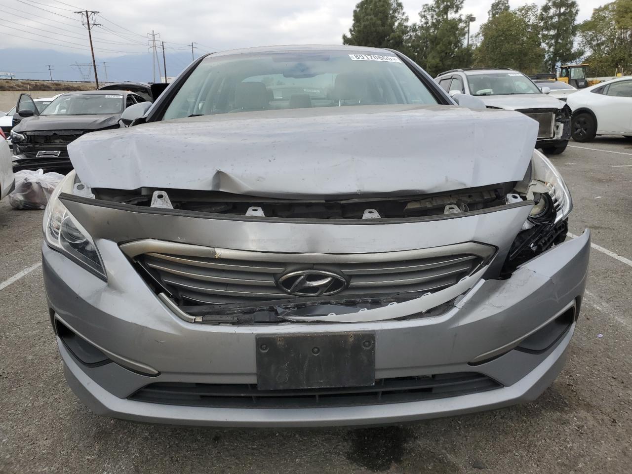 2017 HYUNDAI SONATA SE - Фото 5