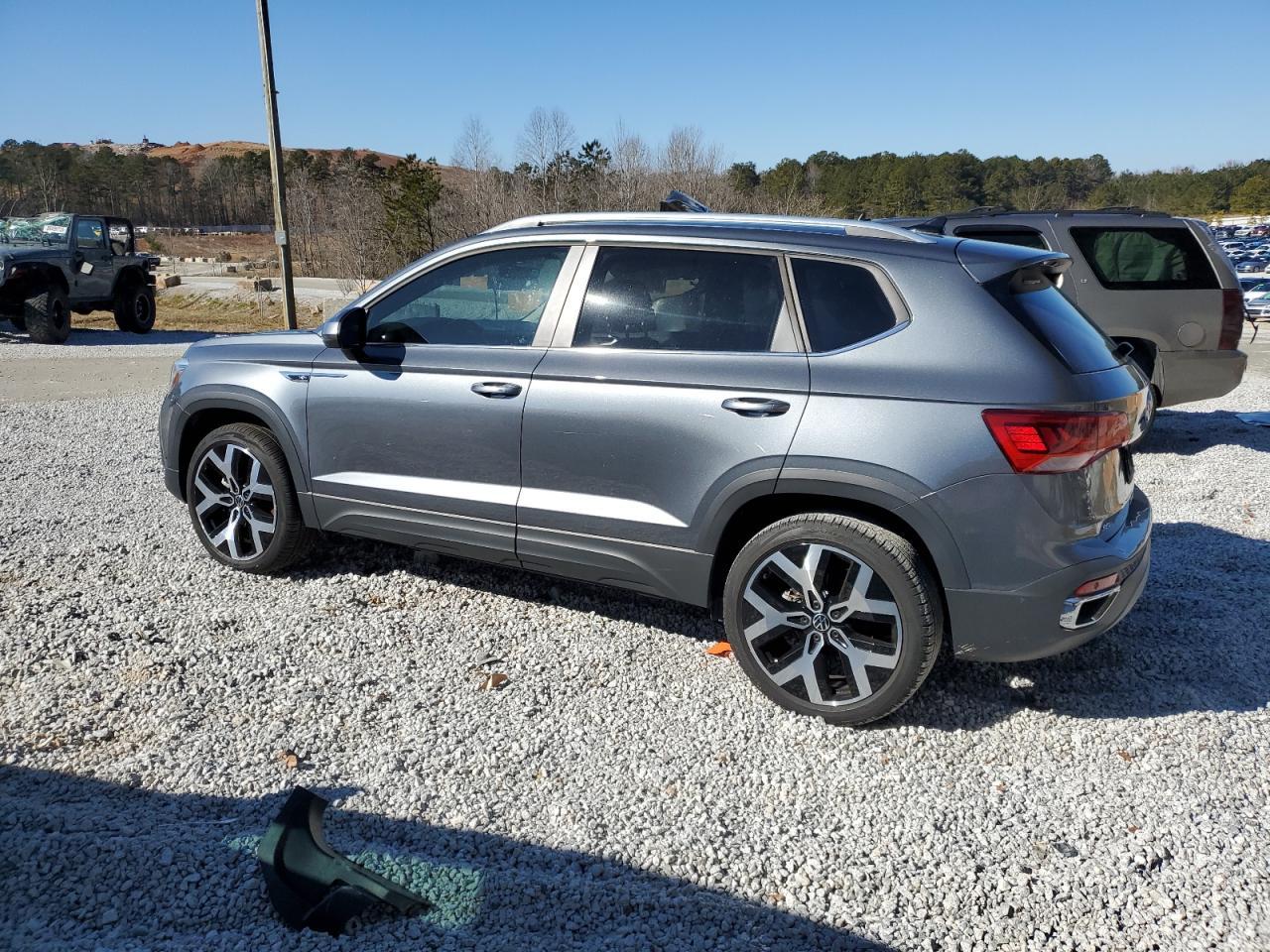 2023 VOLKSWAGEN TAOS SEL - Фото 2