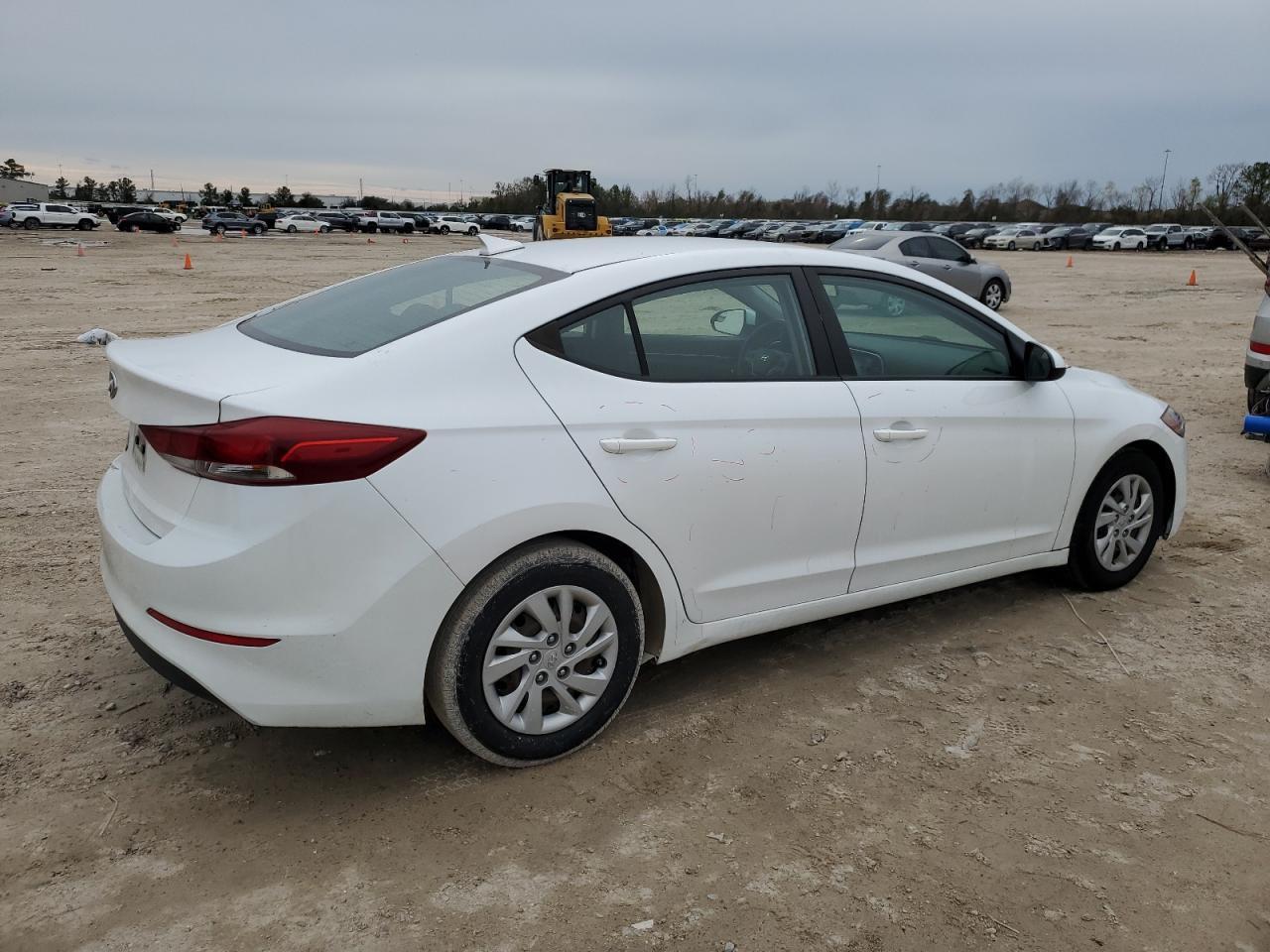 2018 HYUNDAI ELANTRA SE - Image 3