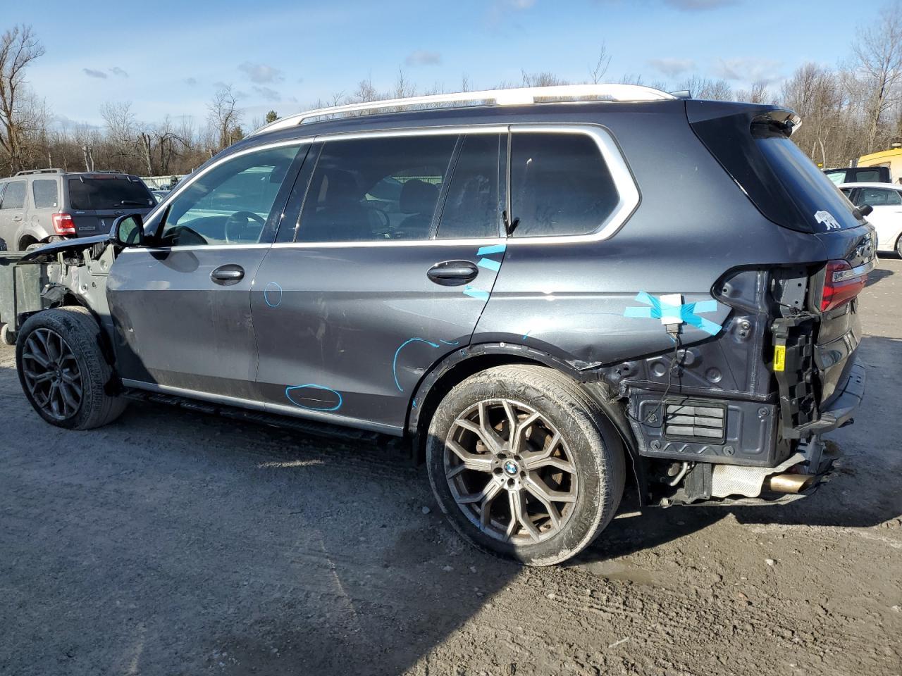 2021 BMW X7 XDRIVE4 - Фото 2