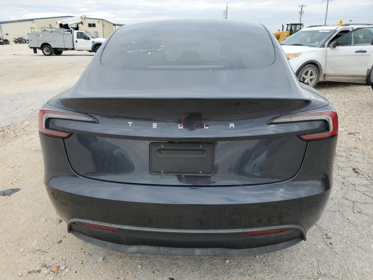 2024 TESLA MODEL 3 - Фото 6
