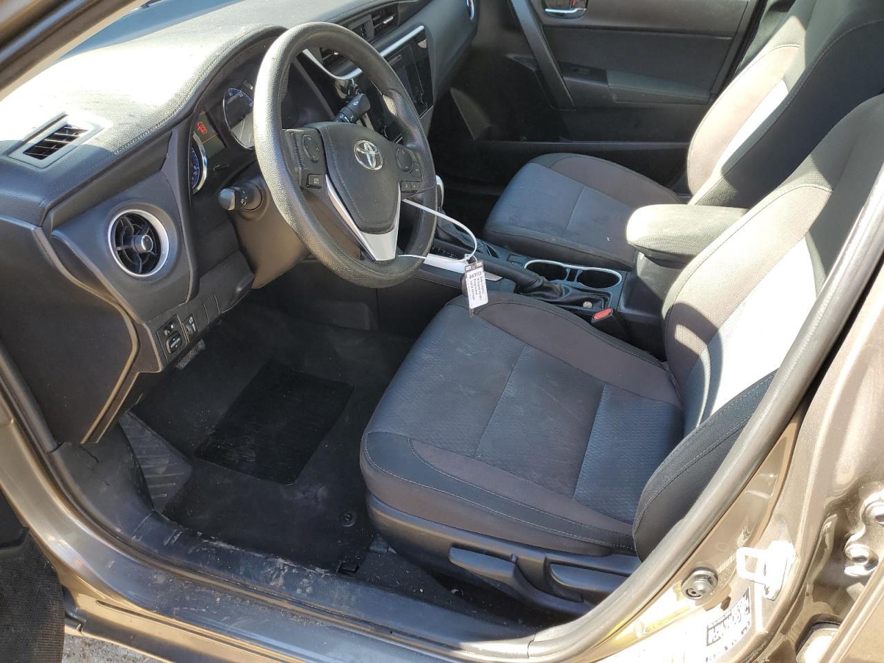 2018 TOYOTA COROLLA L - Image 7