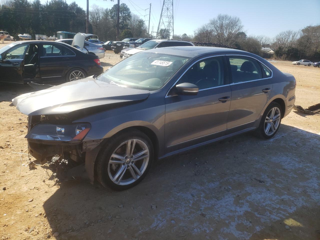 2013 VOLKSWAGEN PASSAT SEL