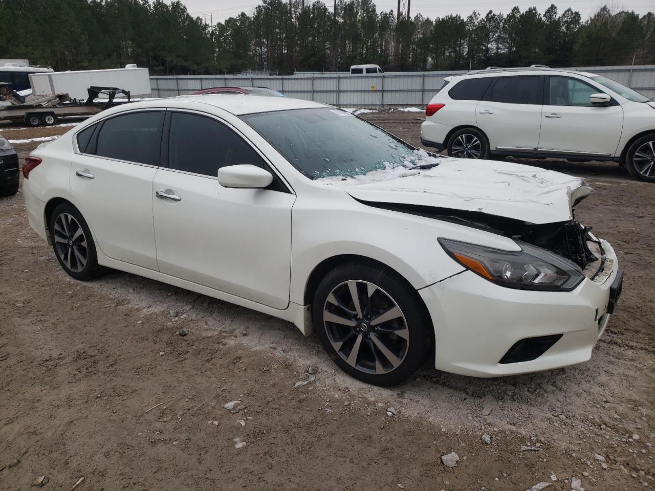 2017 NISSAN ALTIMA 2.5 - Image 4