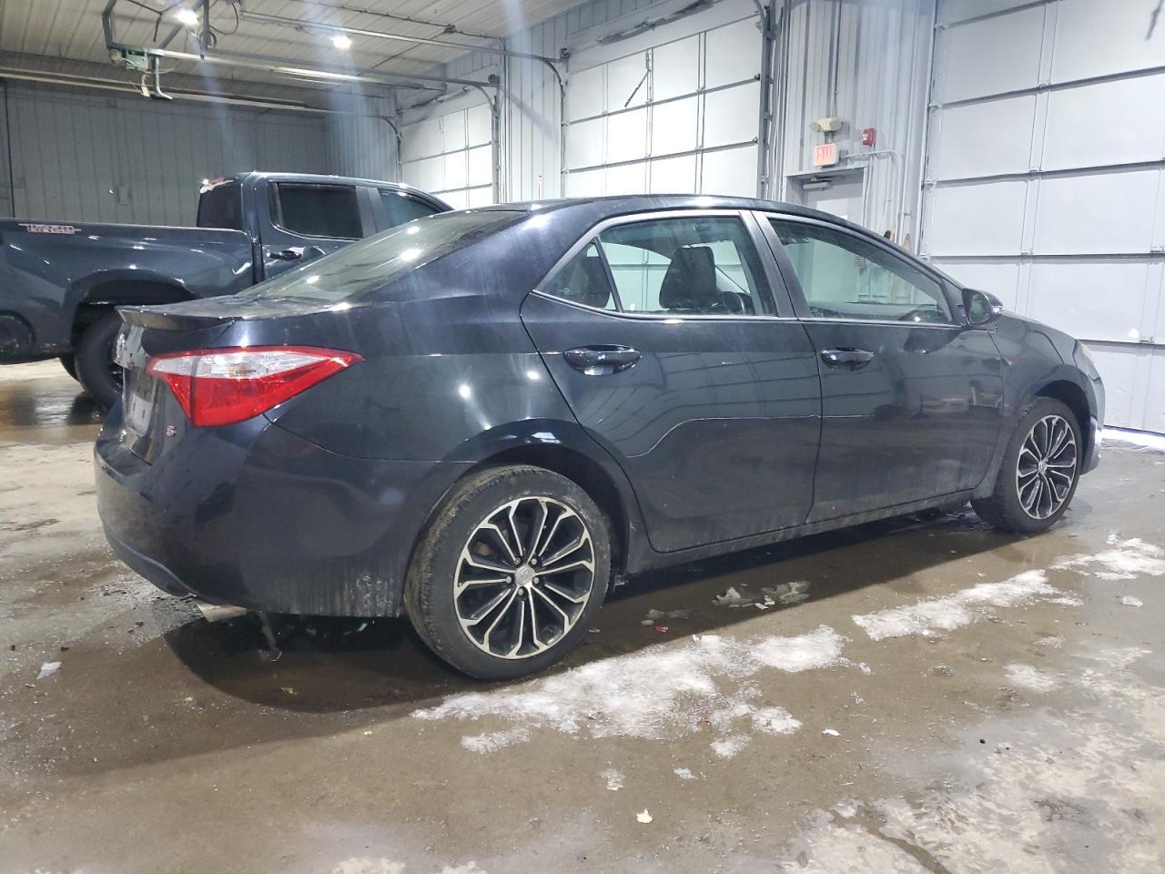 2015 TOYOTA COROLLA L - Image 3