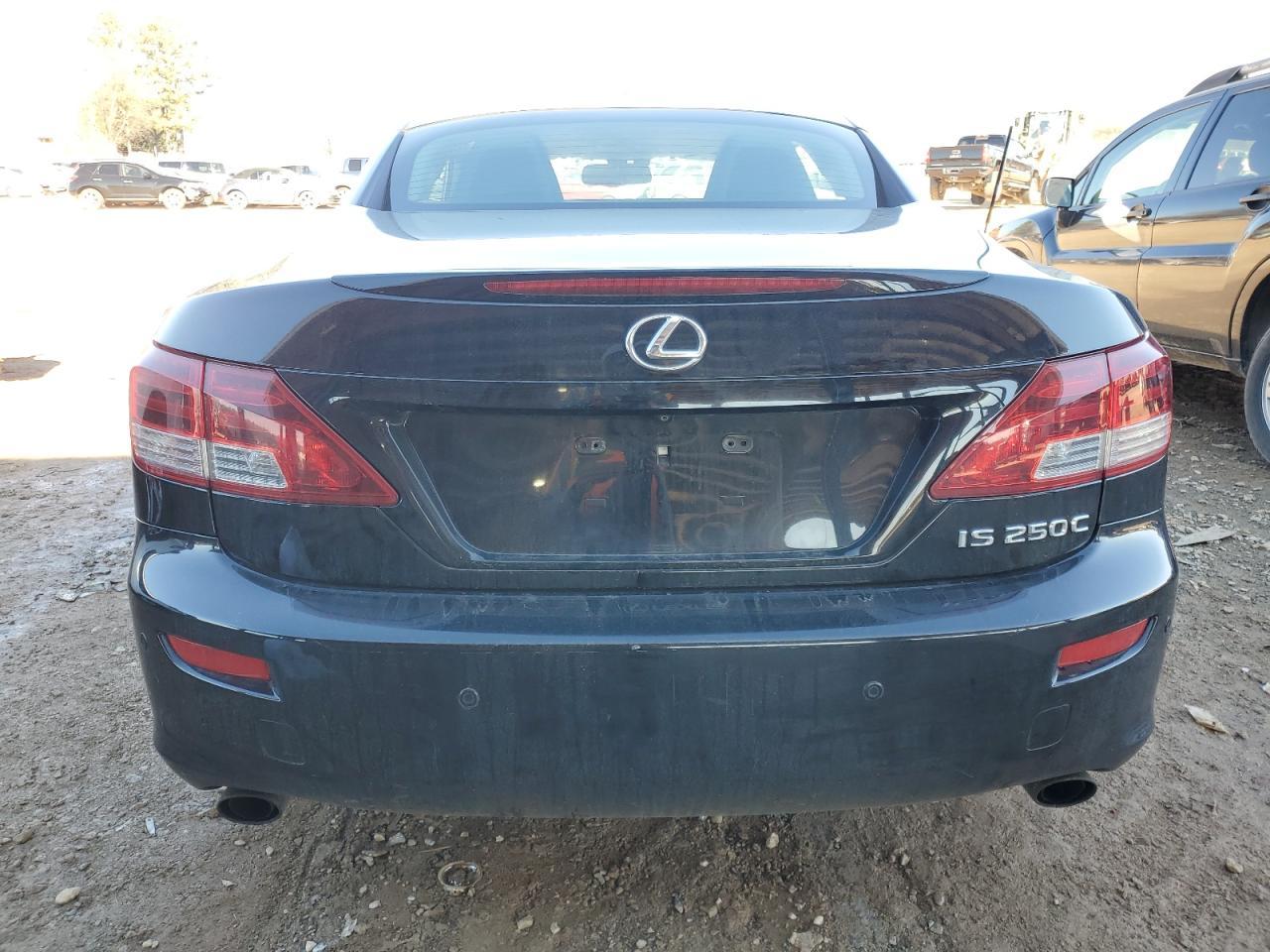 2011 LEXUS IS 250 - Image 6