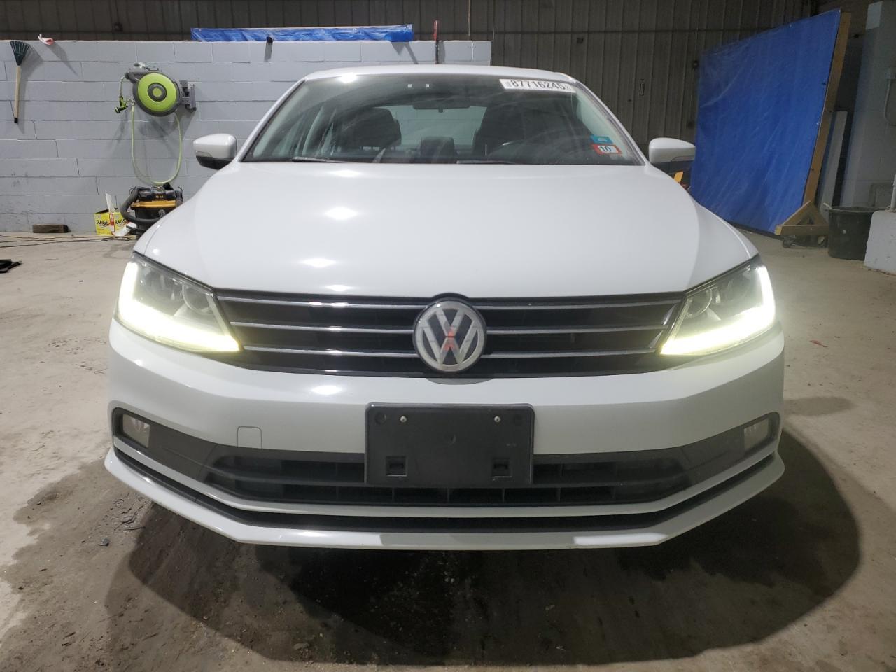 2017 VOLKSWAGEN JETTA SEL - Image 5