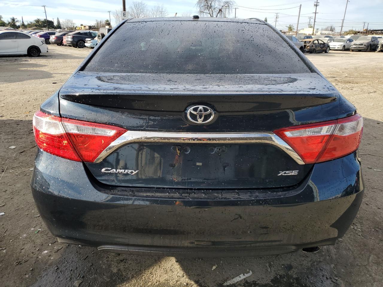 2017 TOYOTA CAMRY LE - Фото 6