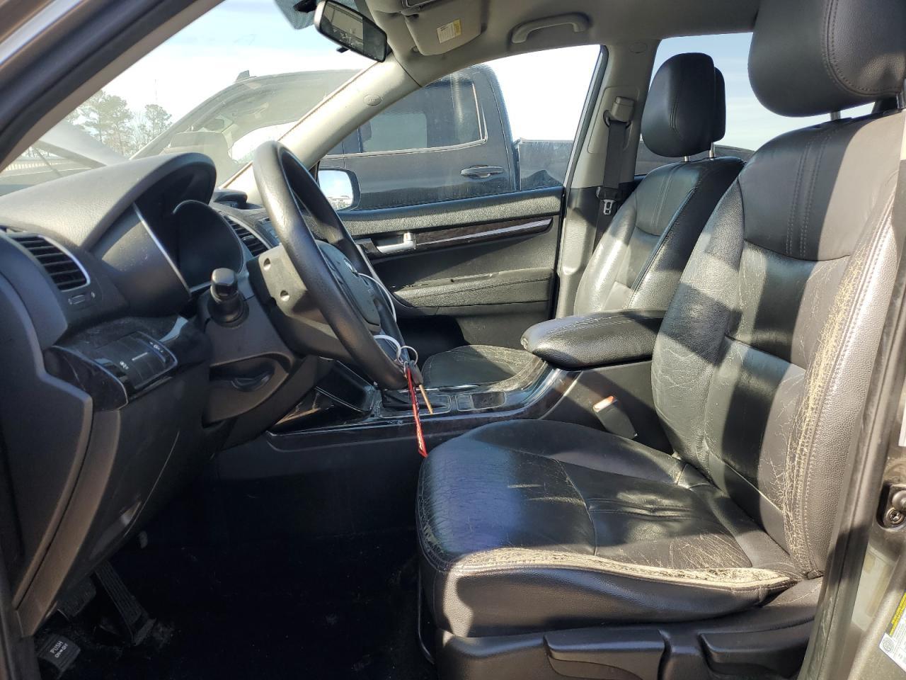 2015 KIA SORENTO LX - Image 7