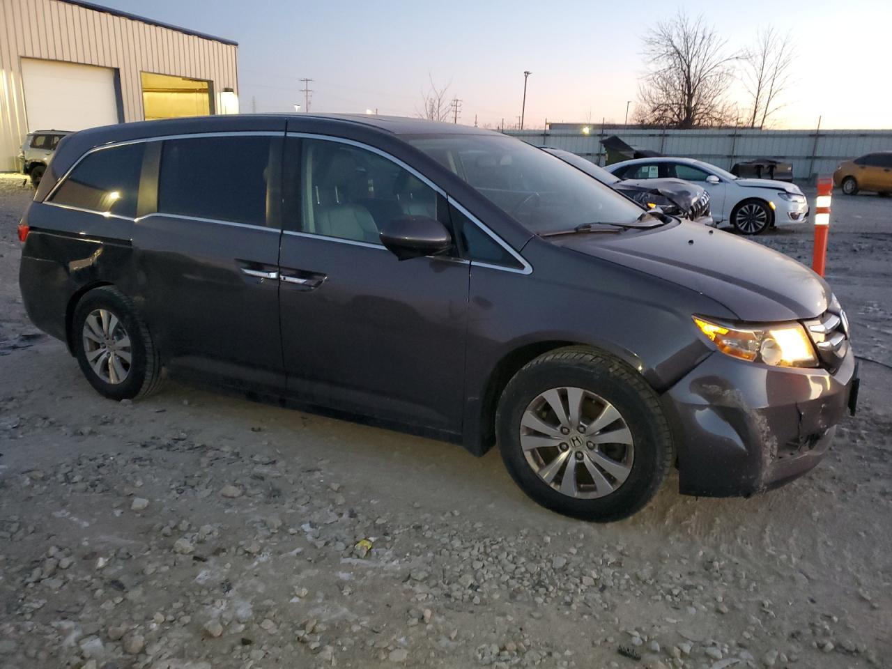 2016 HONDA ODYSSEY EX - Image 4