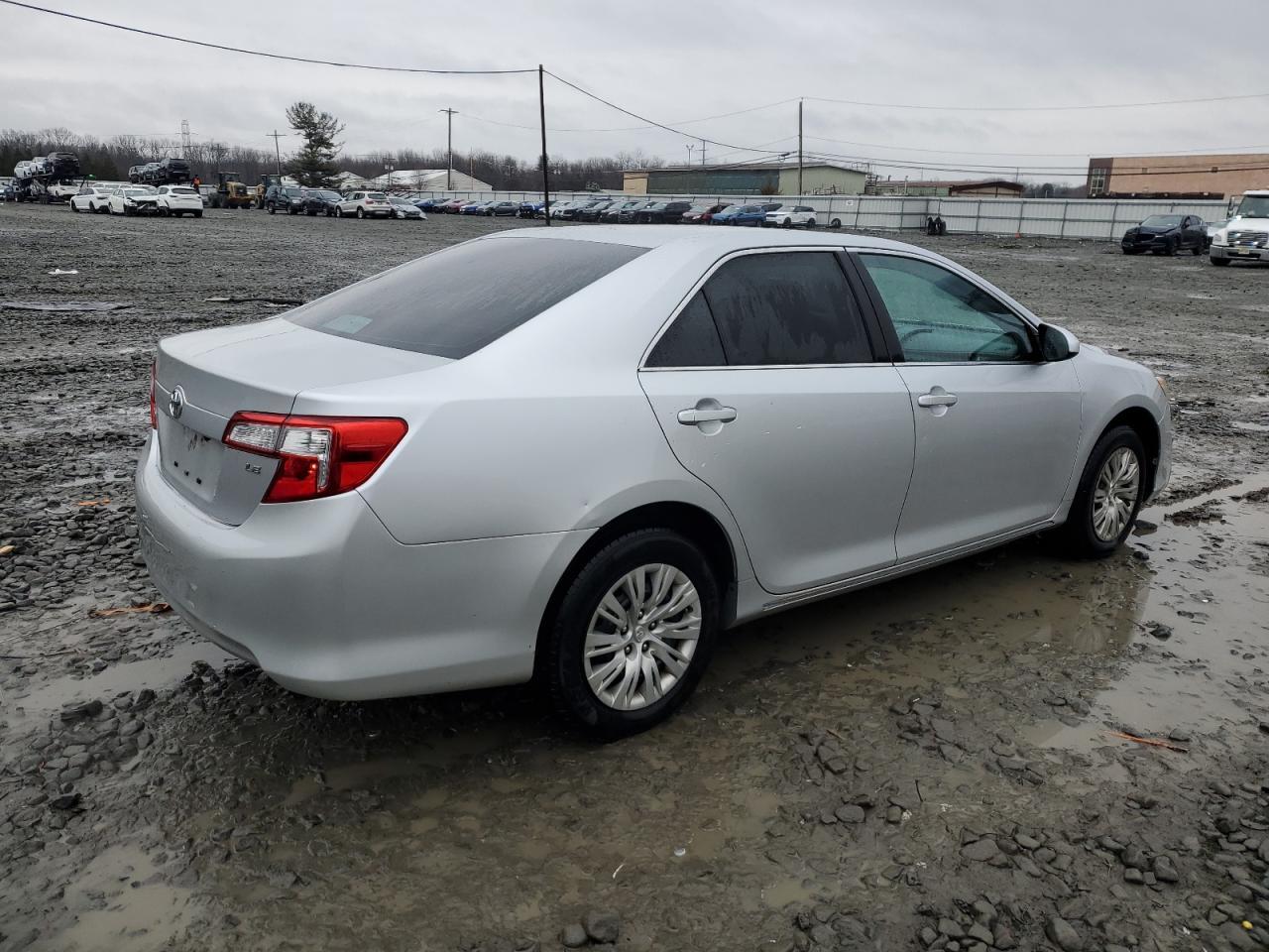 2013 TOYOTA CAMRY L - Image 3