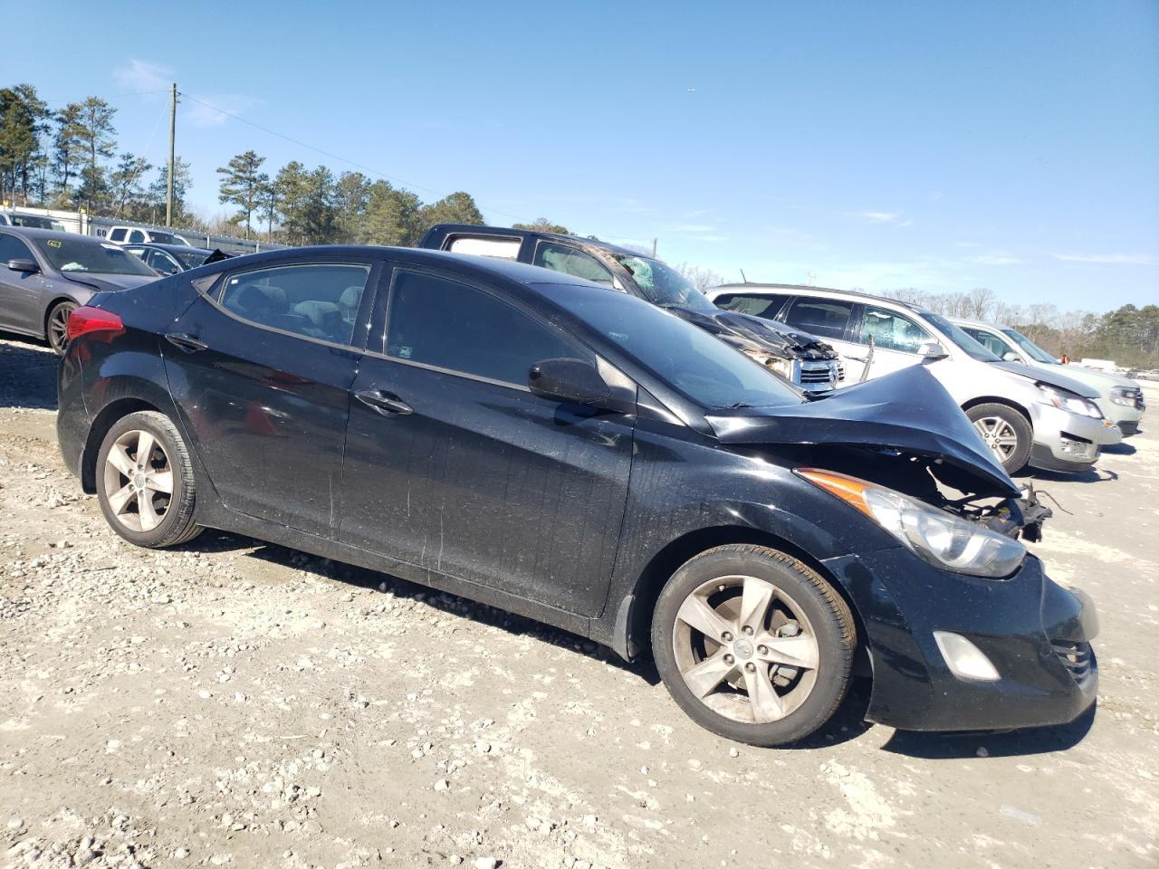 2013 HYUNDAI ELANTRA GL - Image 4