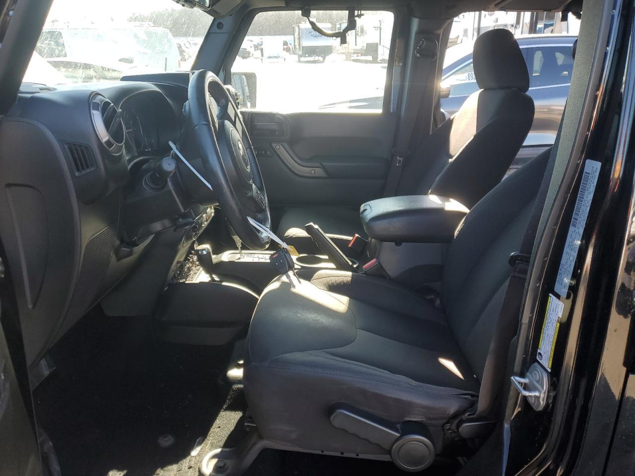 2017 JEEP WRANGLER U - Image 7