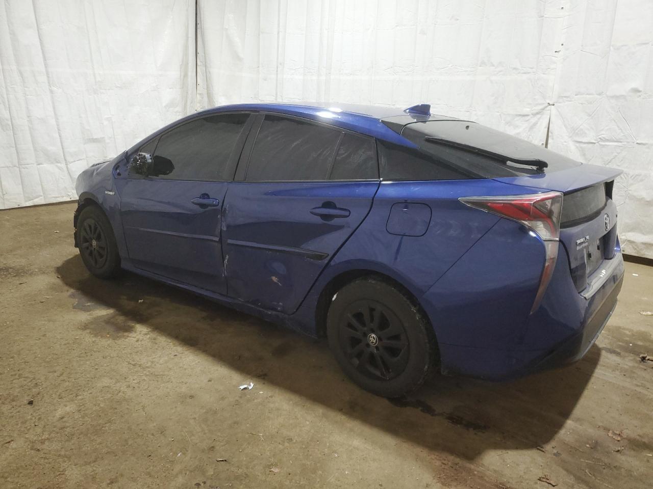 2016 TOYOTA PRIUS - Фото 2