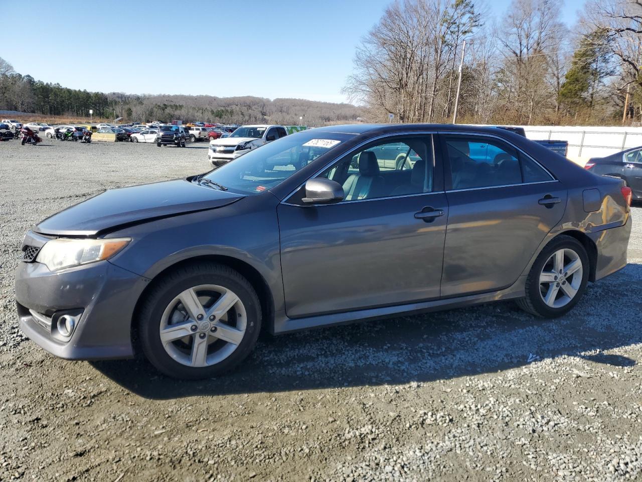2014 TOYOTA CAMRY L