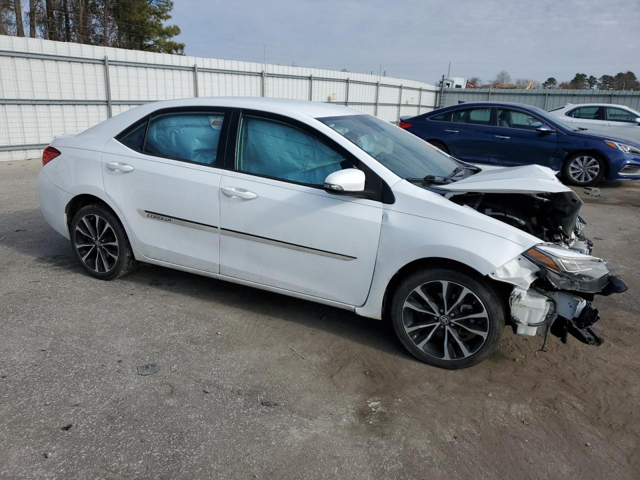 2019 TOYOTA COROLLA L - Image 4