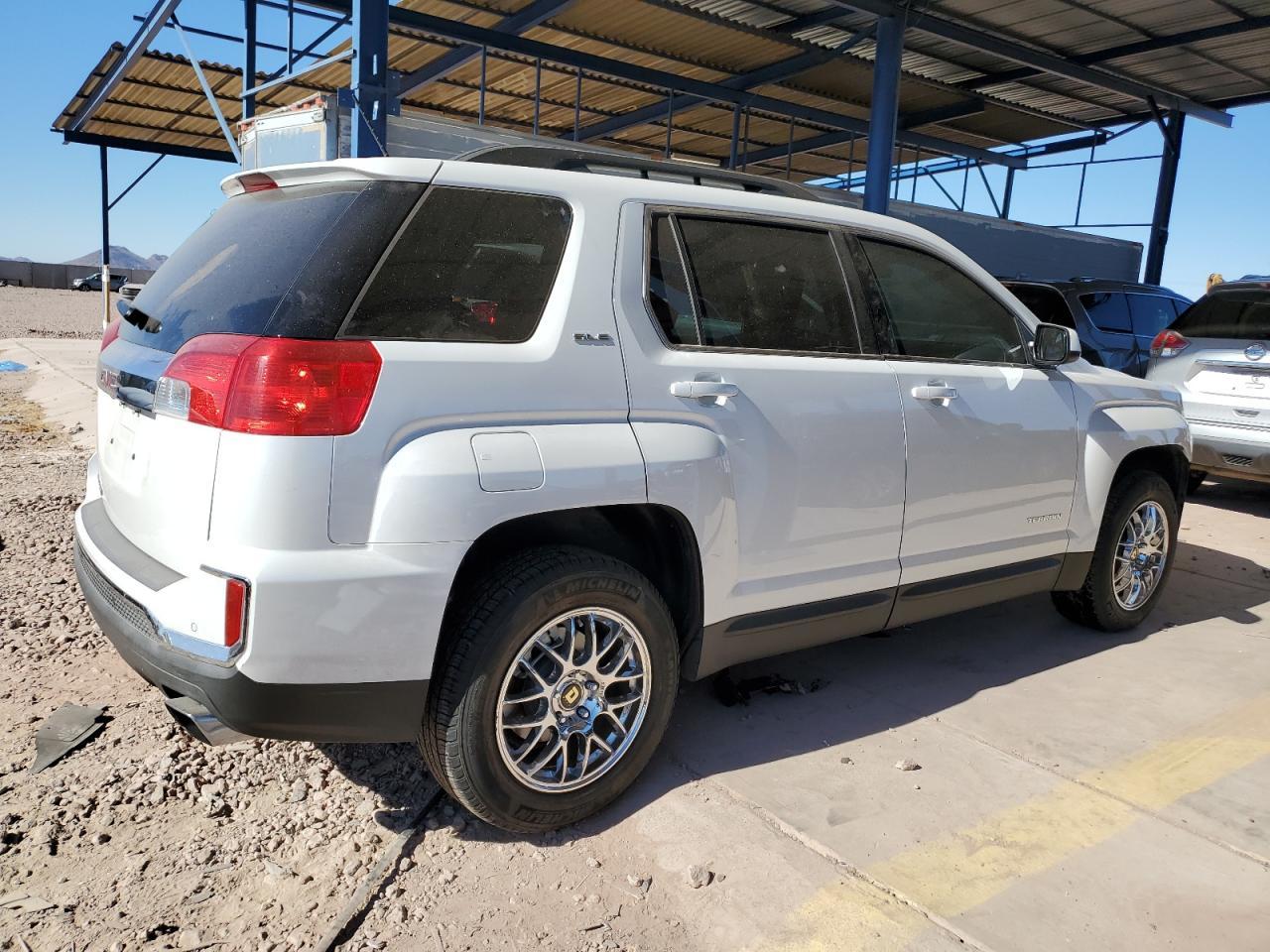 2016 GMC TERRAIN SL - Фото 3