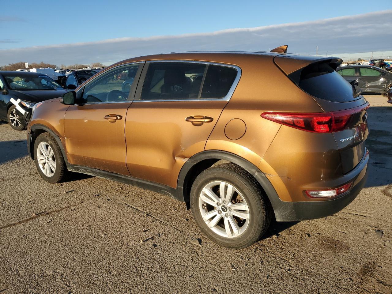 2017 KIA SPORTAGE L - Image 2
