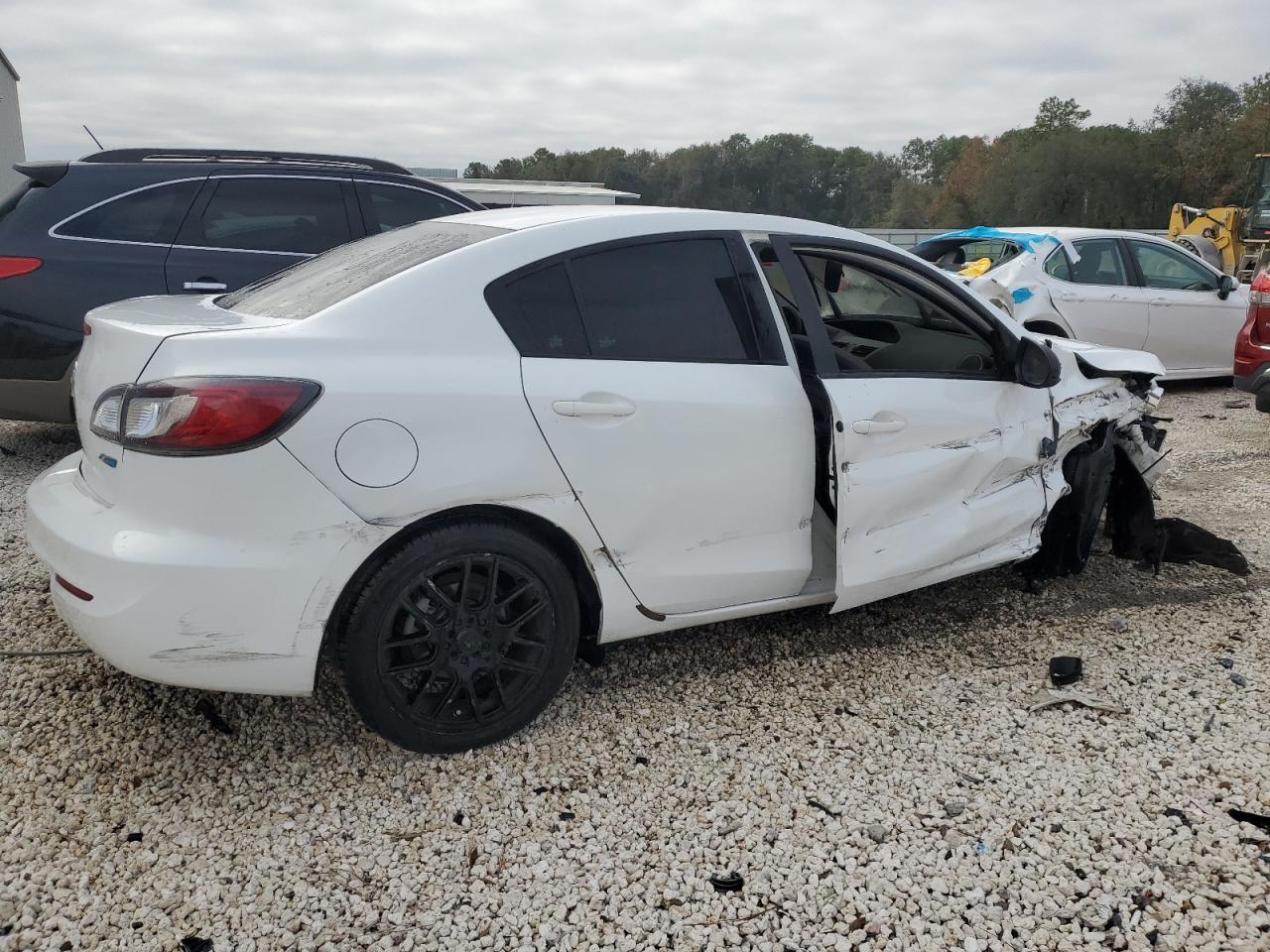 2013 MAZDA 3 I - Фото 3