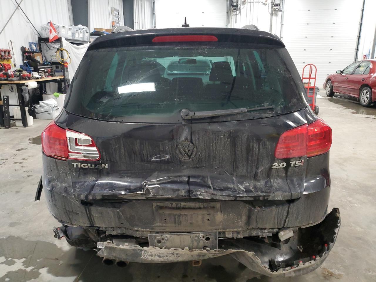 2014 VOLKSWAGEN TIGUAN S - Фото 6