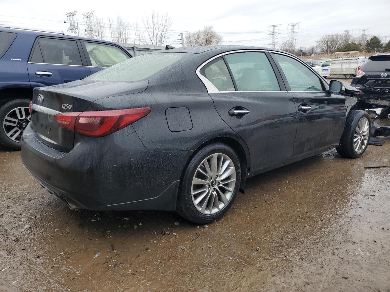 2018 INFINITI Q50 LUXE - Image 3
