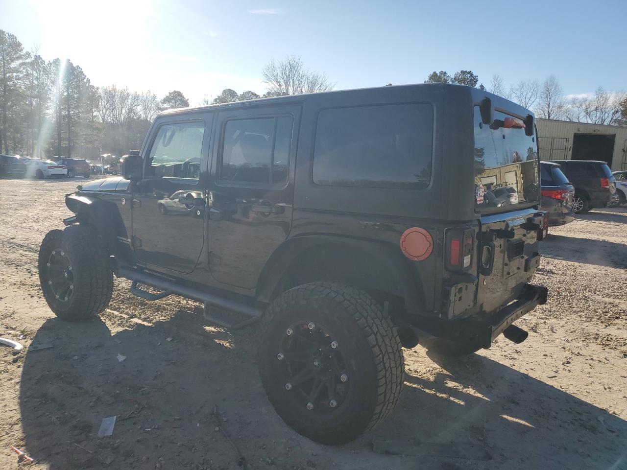2015 JEEP WRANGLER U - Фото 2
