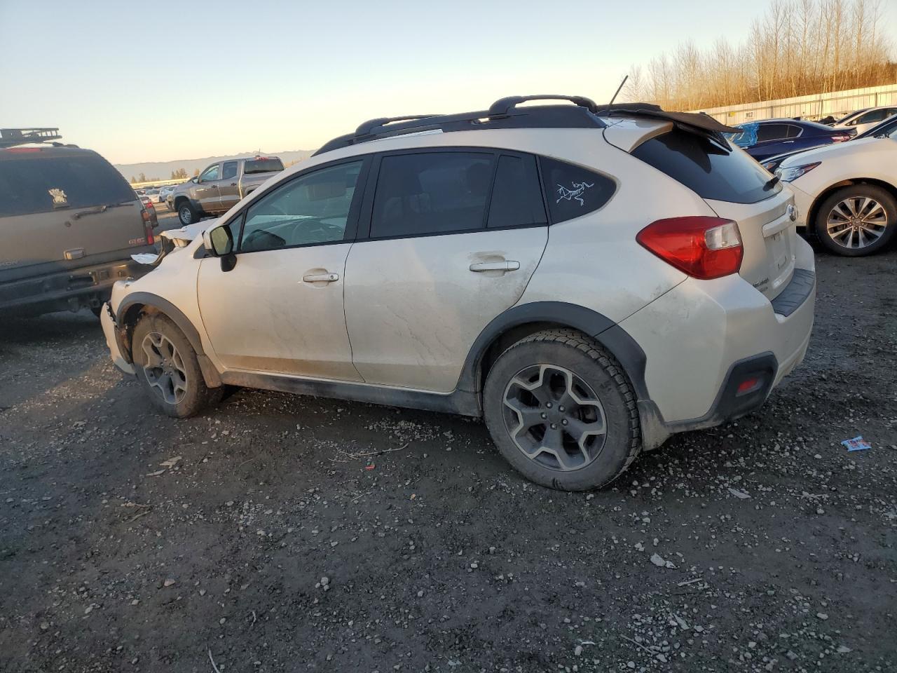 2014 SUBARU XV CROSSTR - Image 2
