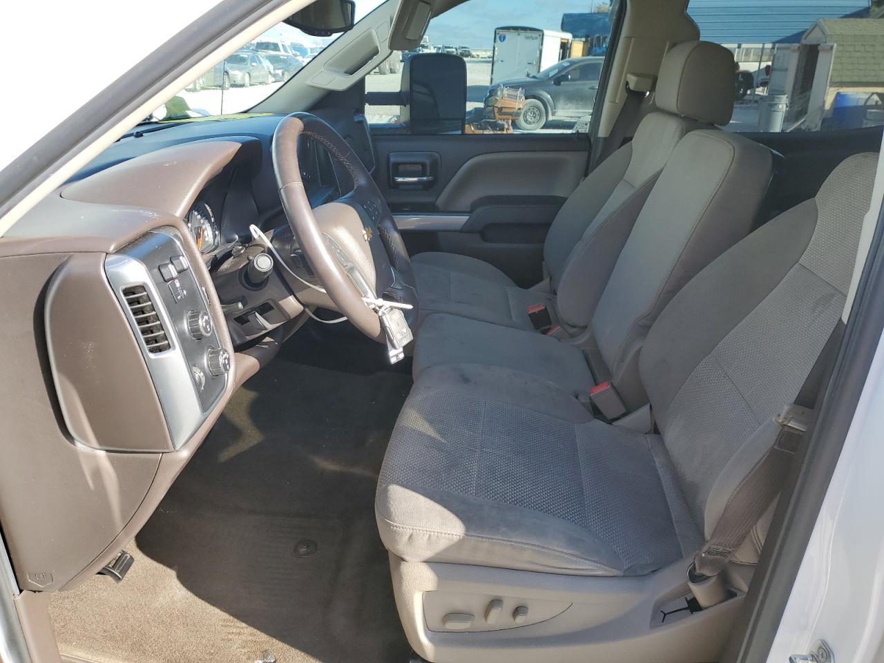 2017 CHEVROLET SILVERADO - Image 7