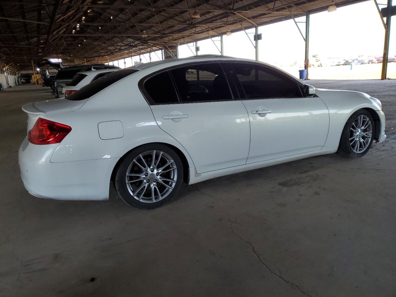 2012 INFINITI G37 - Фото 3