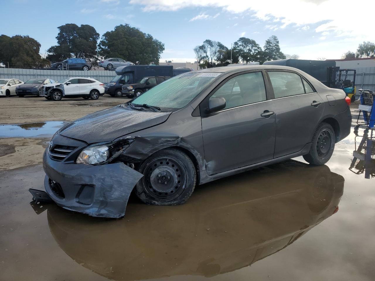 2013 TOYOTA COROLLA BA