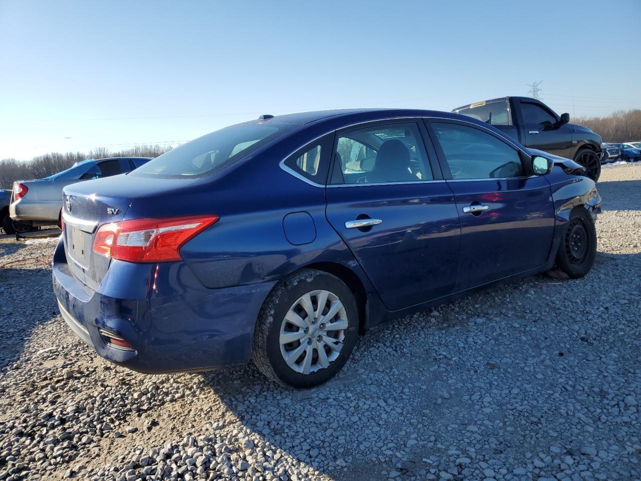 2017 NISSAN SENTRA S - Фото 3
