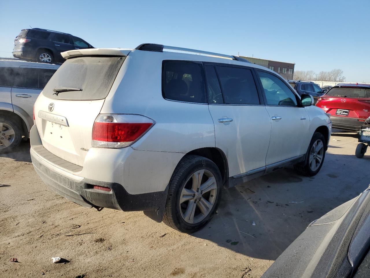 2012 TOYOTA HIGHLANDER - Фото 3