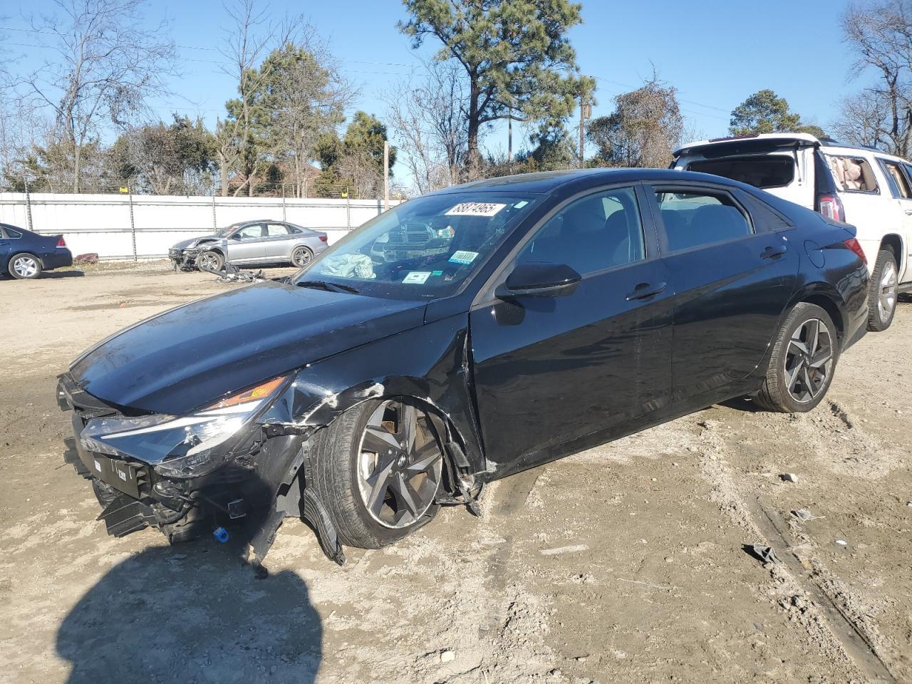 2023 HYUNDAI ELANTRA SE