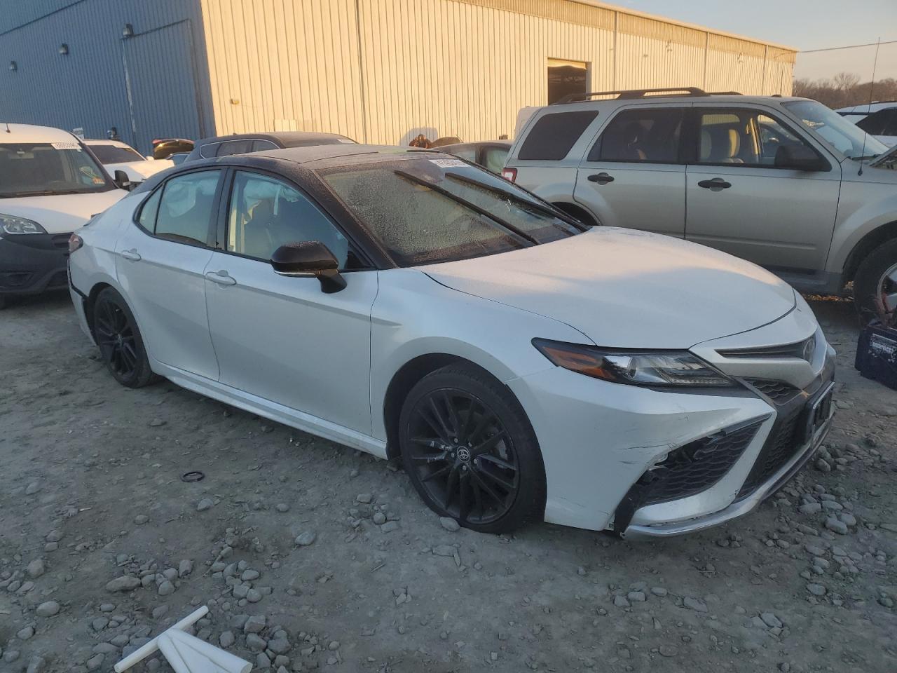2021 TOYOTA CAMRY XSE - Image 4