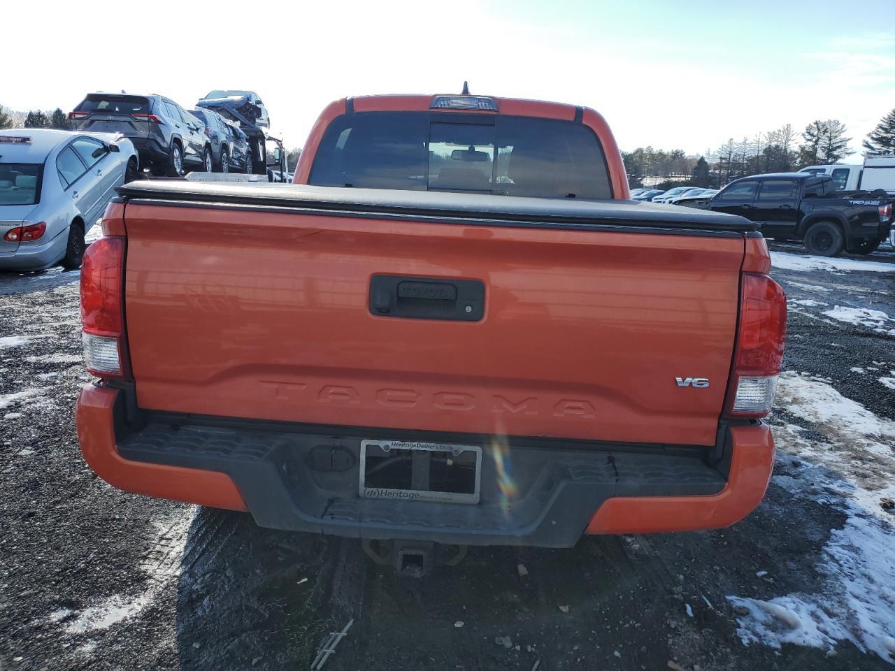2017 TOYOTA TACOMA DOU - Фото 6