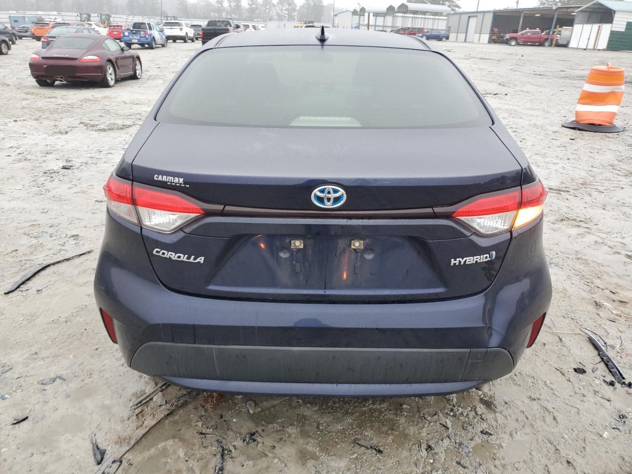 2020 TOYOTA COROLLA LE - Фото 6