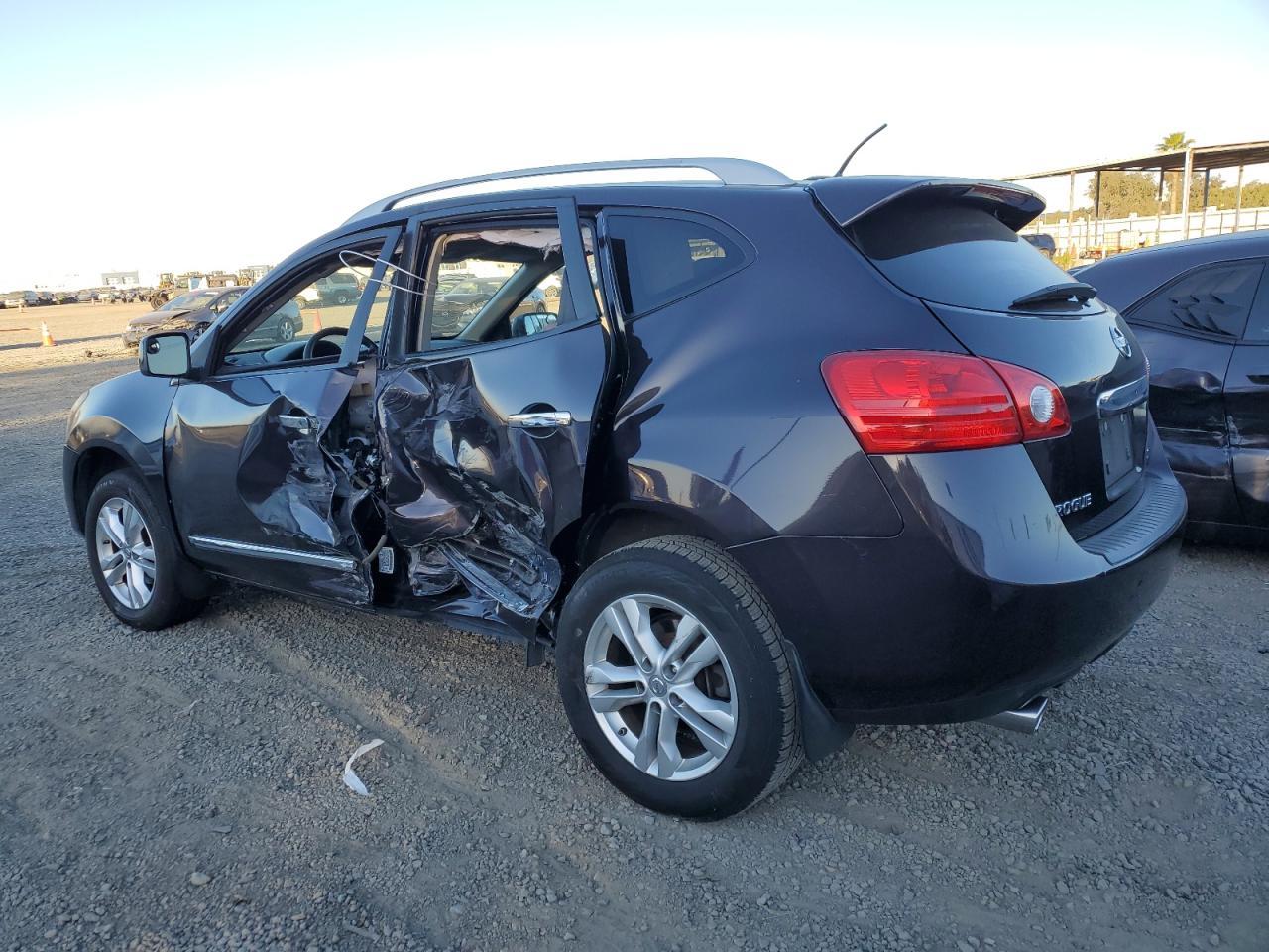 2013 NISSAN ROGUE S - Фото 2
