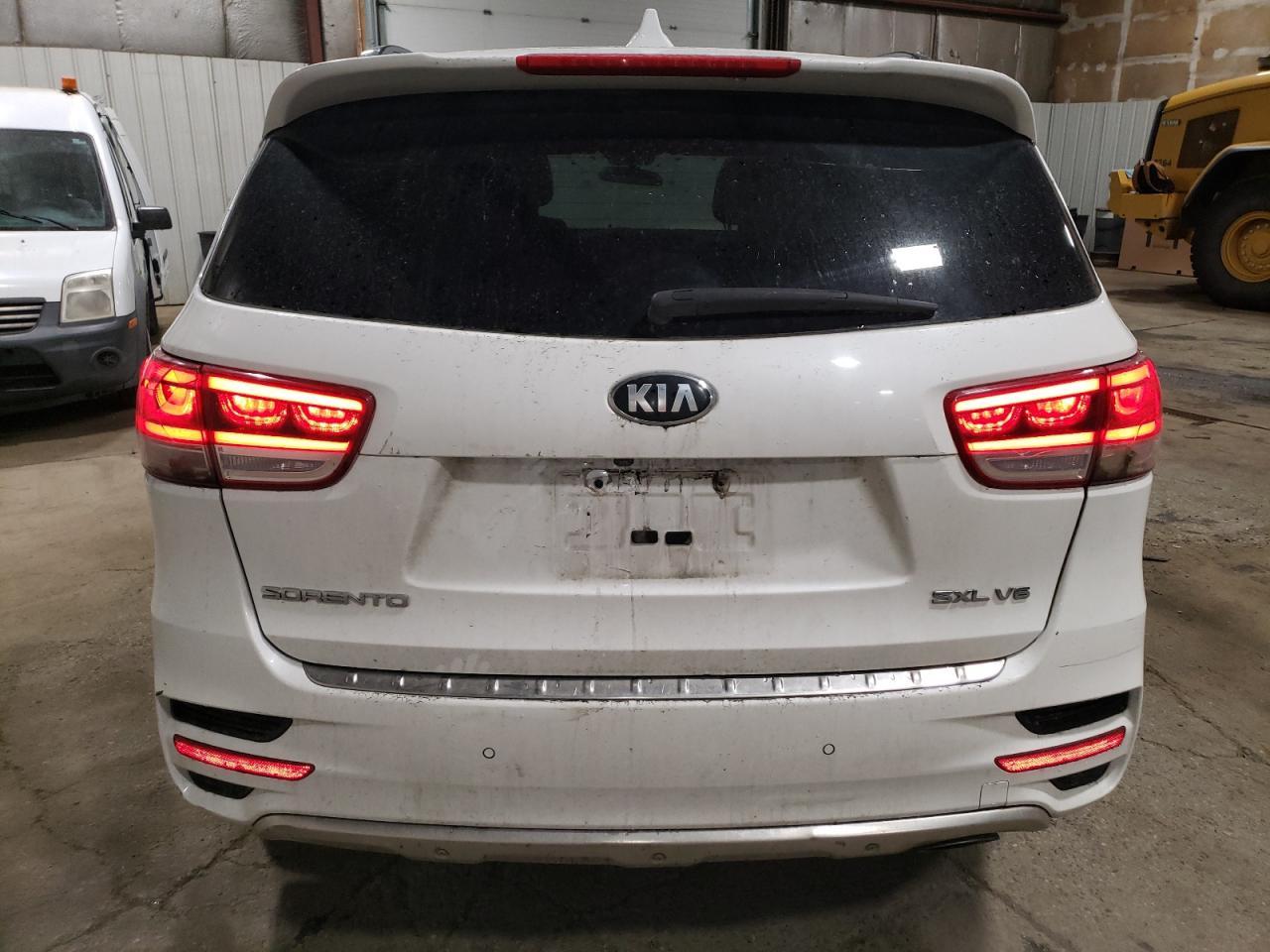 2016 KIA SORENTO SX - Image 6
