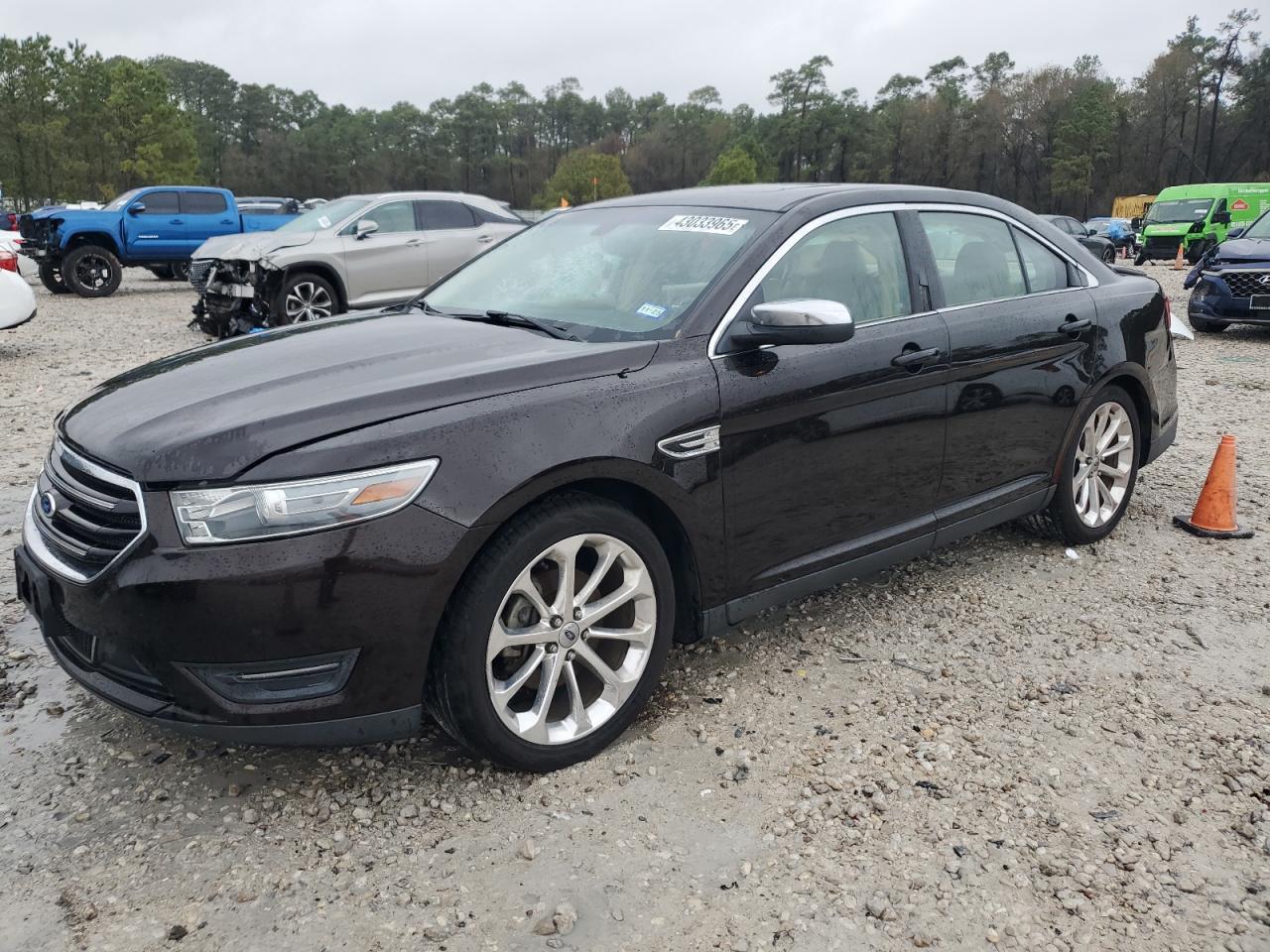 2013 FORD TAURUS LIM
